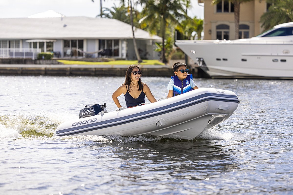 Suzuki 4 HP DF4AS5 Outboard Motor - Image 6