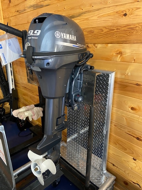 Yamaha 9.9 HP F9.9SMHB OUTBOARD | 15″ Shaft | Manual Start | Manual Tilt - Image 4